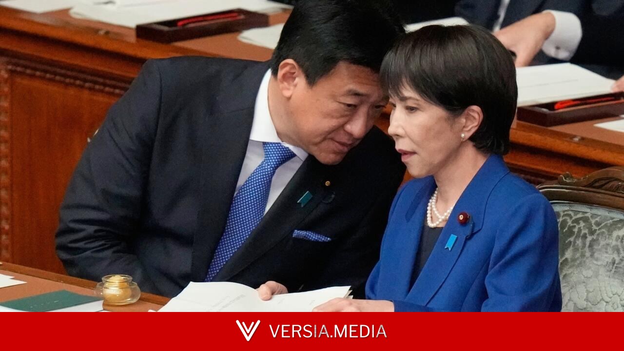 日本官房长官对中国发射导弹等军事动向表示深刻担忧